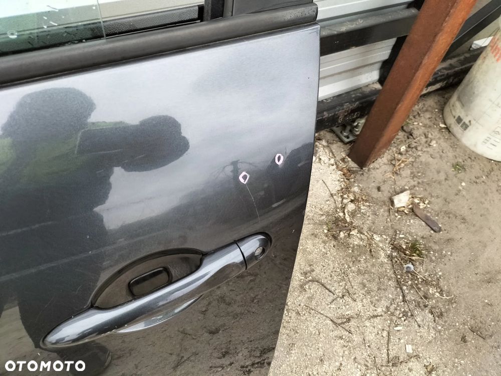 DRZWI LEWY PRZÓD RENAULT SCENIC III   2008 - - 8