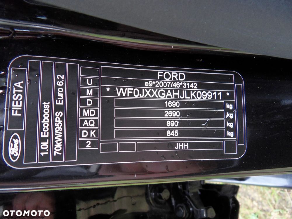Ford Fiesta 1.0 EcoBoost S&S TITANIUM - 22