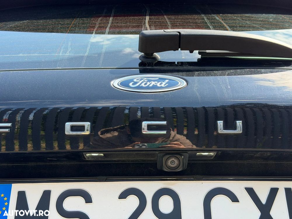 Ford Focus 1.5 EcoBlue Start-Stopp-System Aut. TITANIUM - 6