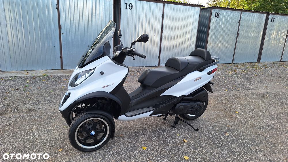 Piaggio MP-3 - 2