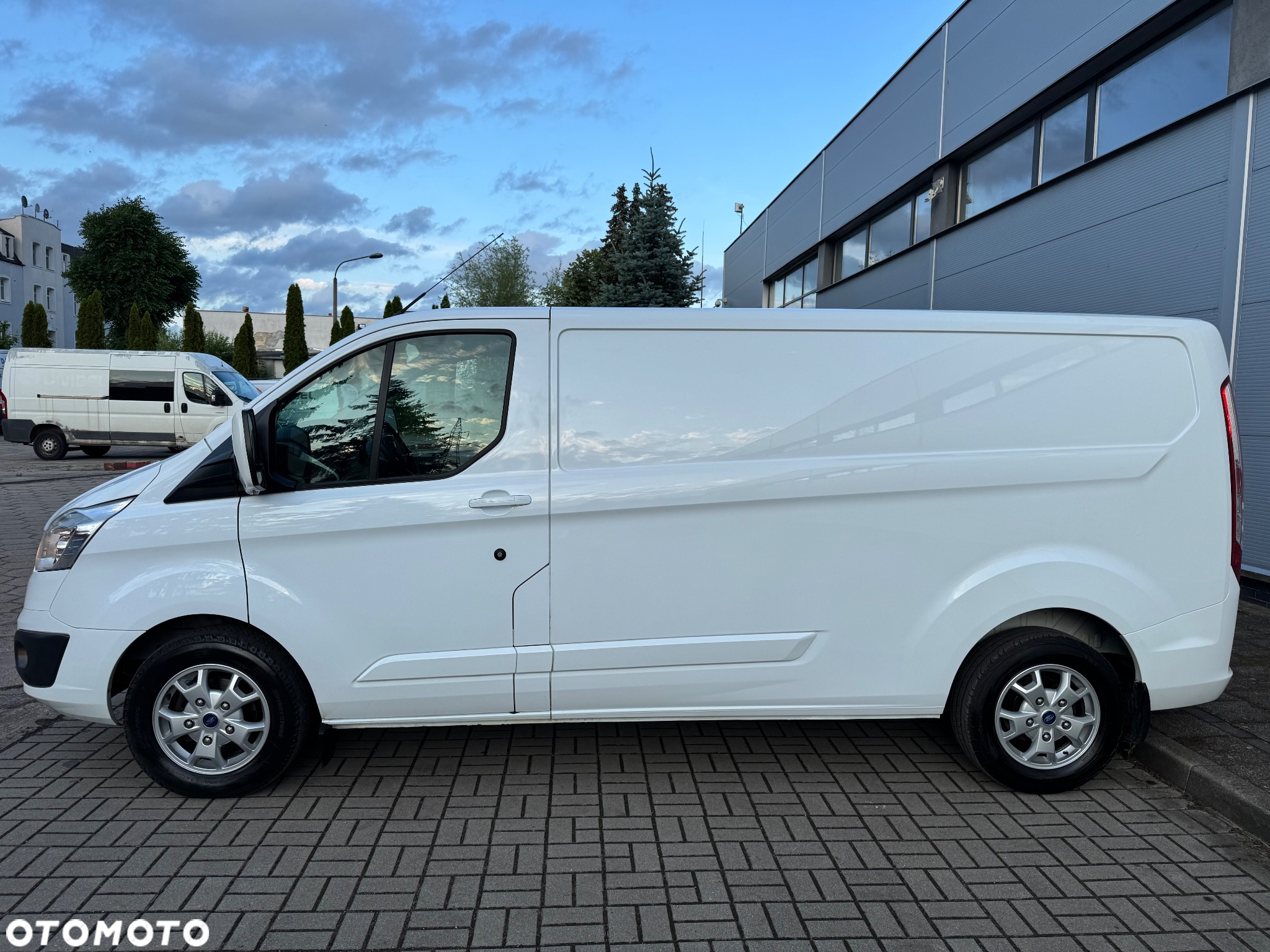 Ford Transit Custom - 9