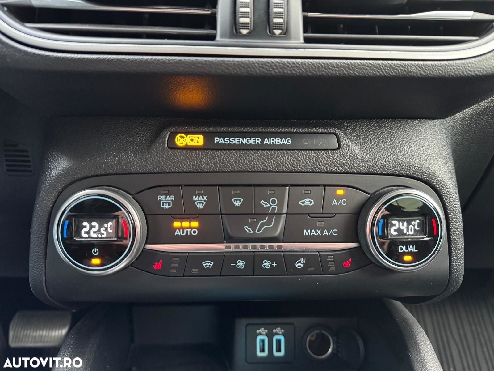 Ford Focus - 8