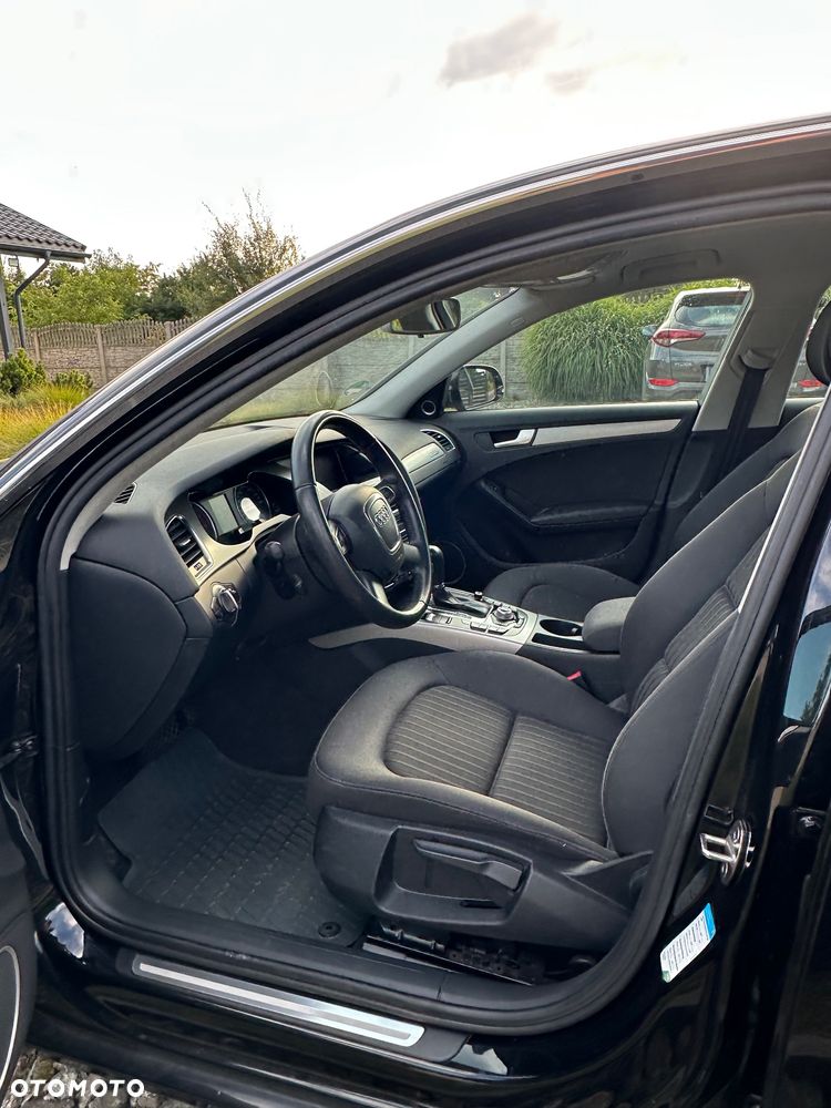 Audi A4 2.0 TFSI quattro S tronic Attraction - 9