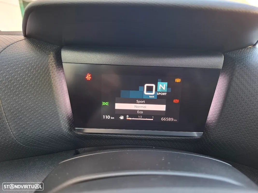 Citroën C4 PureTech 130 Stop&Start EAT8 SHINE - 25