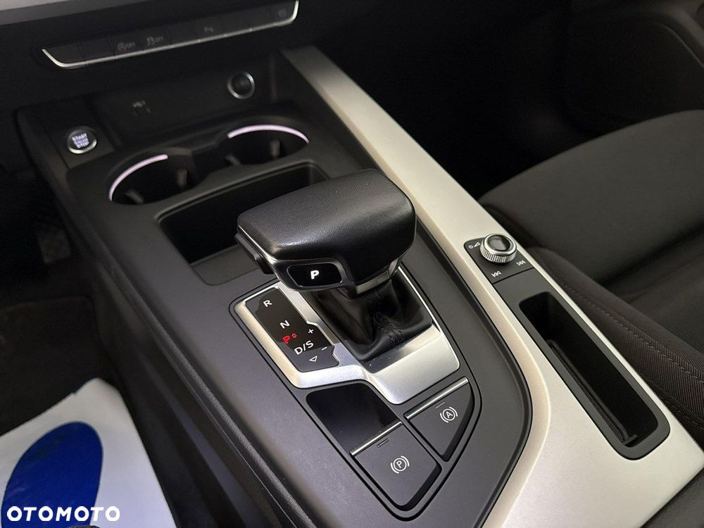 Audi A4 Limousine - 17