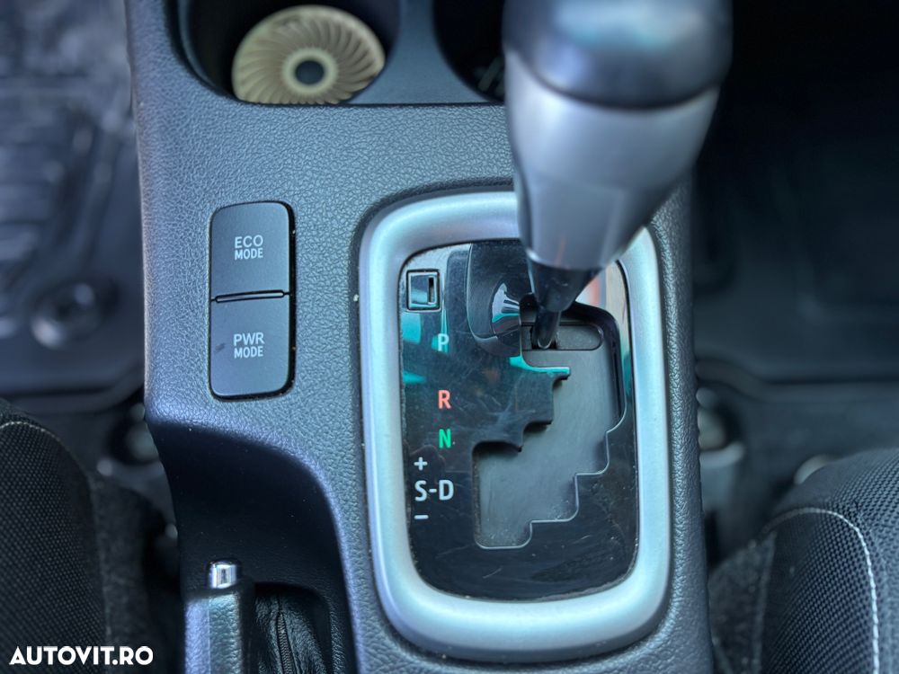 Toyota Hilux 2.4D 150CP 4x4 Double Cab AT Executive - 14