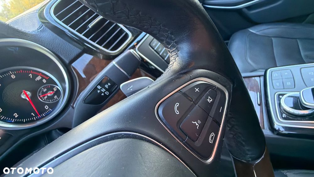 Mercedes-Benz GLS - 19