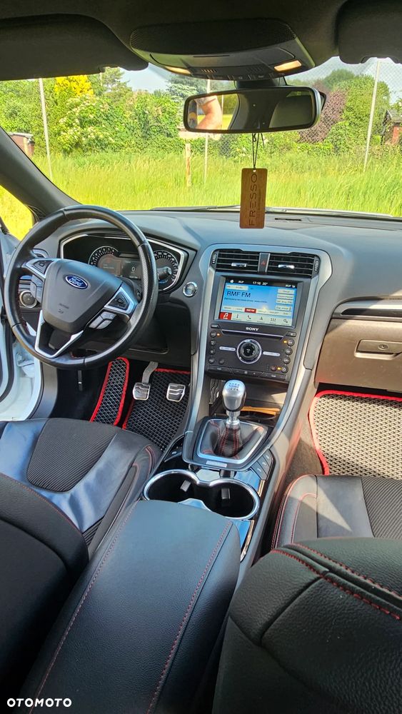 Ford Mondeo 1.5 EcoBoost ST-Line X - 12