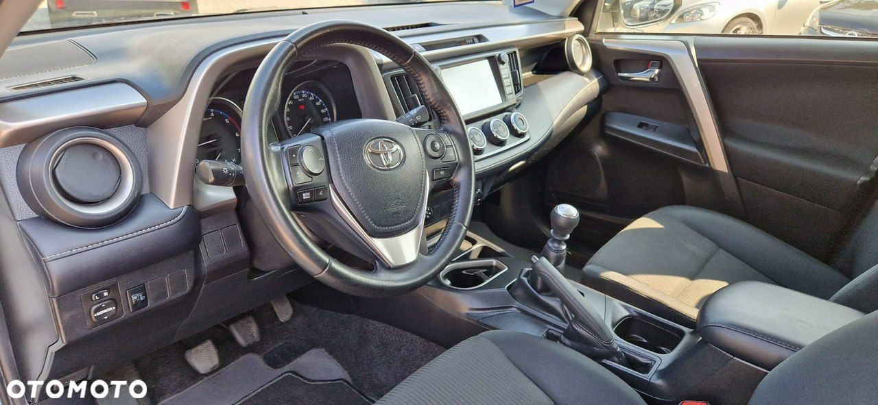 Toyota RAV4 - 25