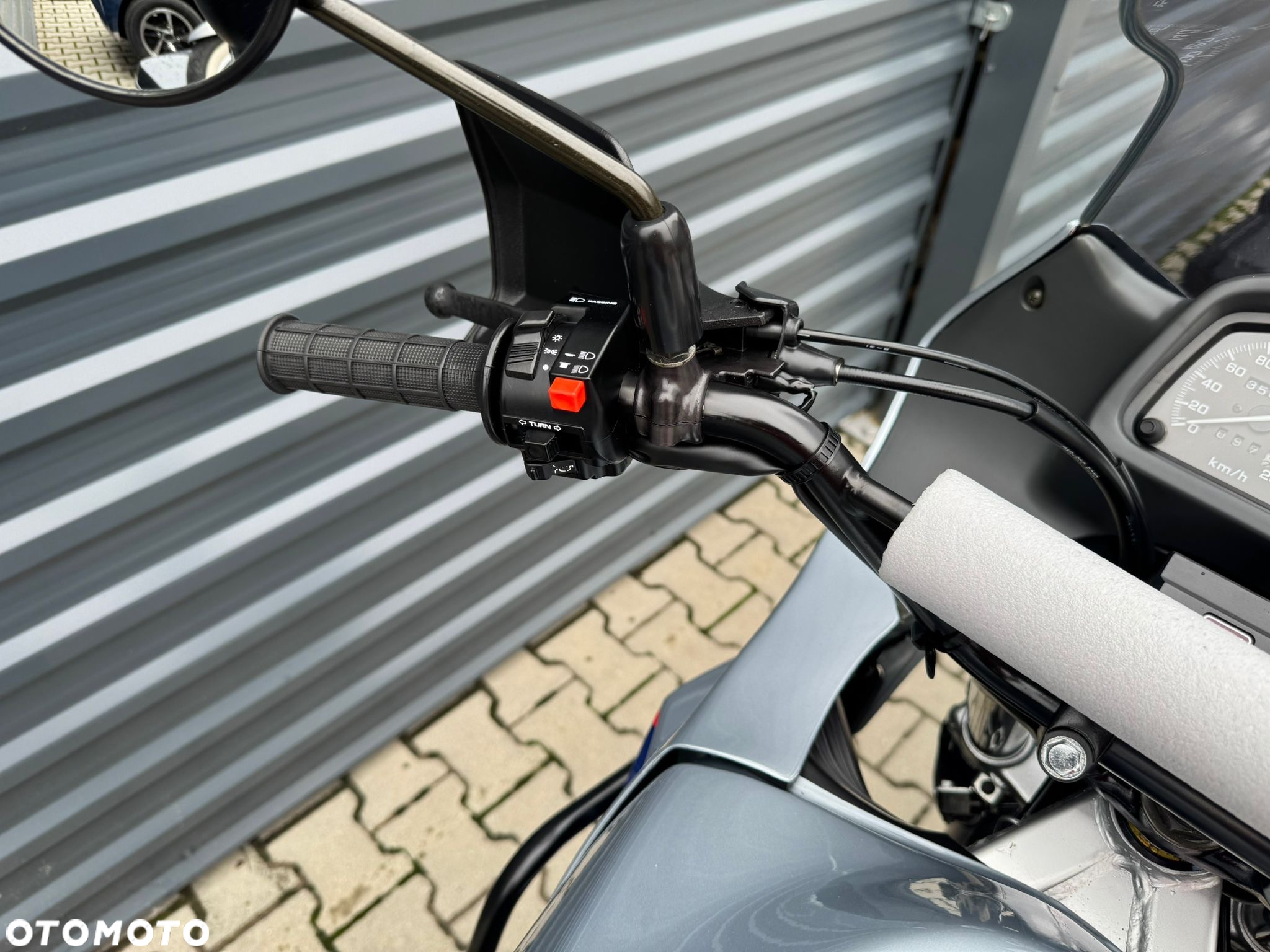 Honda XL - 16