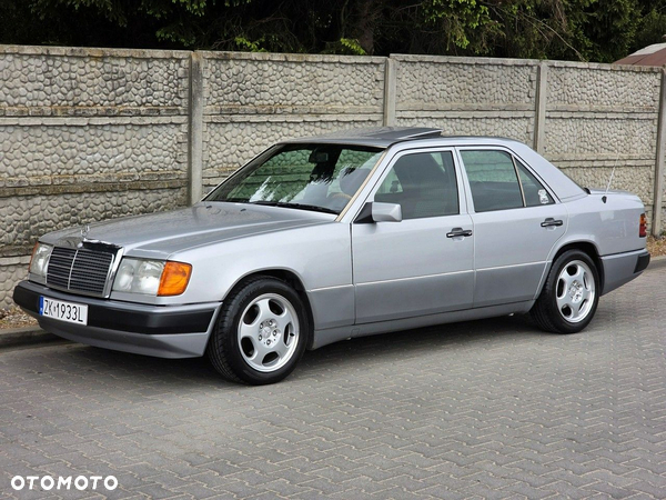 Mercedes-Benz W124 (1984-1993)