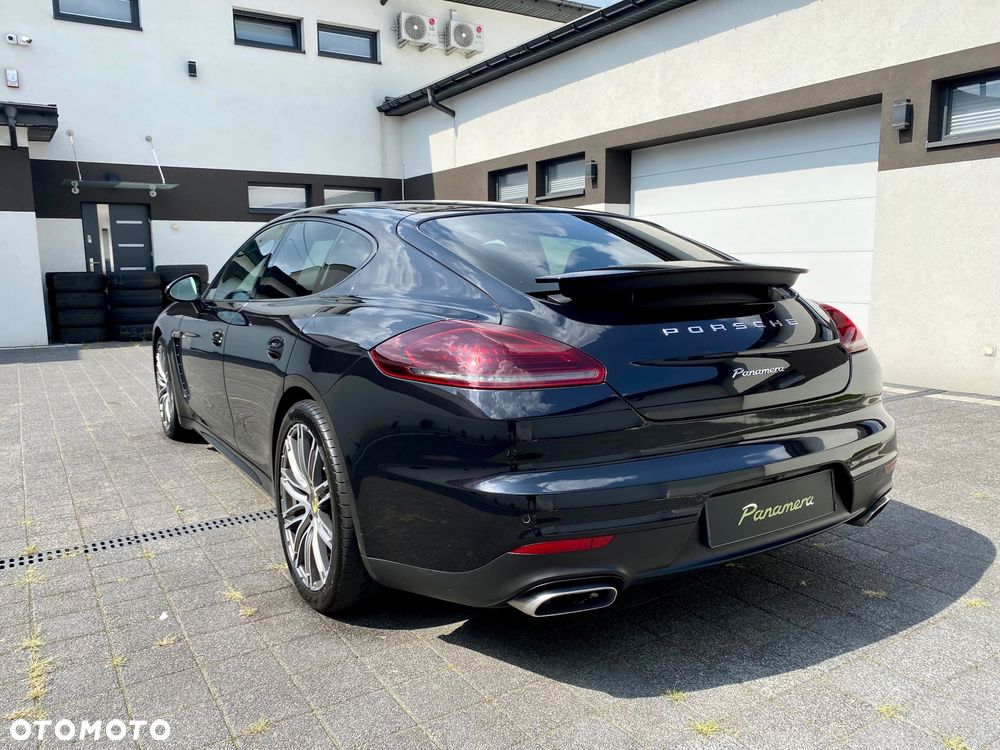Porsche Panamera Diesel - 12