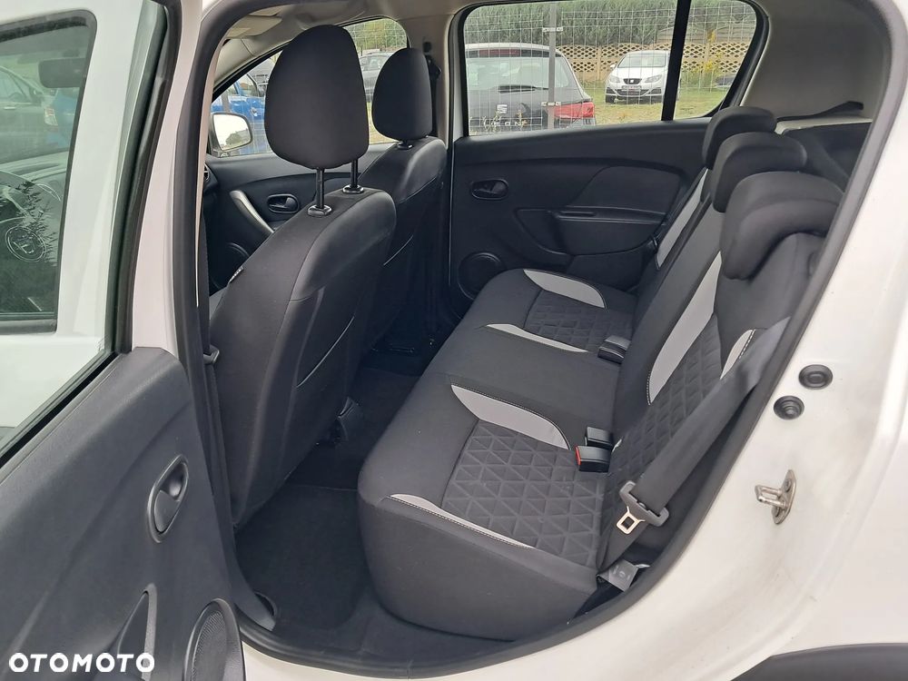 Dacia Sandero Stepway TCe 90 (S&S) Celebration - 19