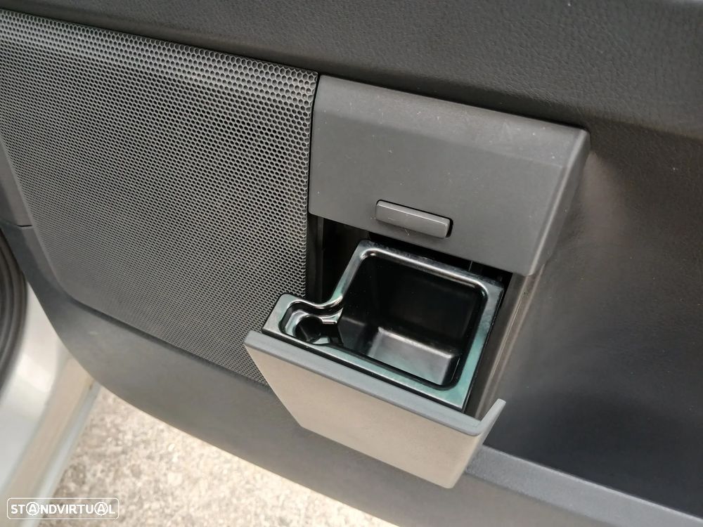 SEAT Alhambra 1.9 TDI Sport Edition - 32