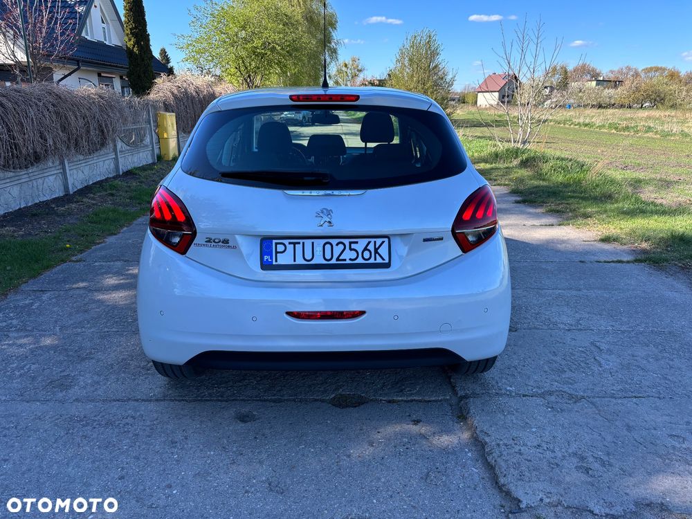 Peugeot 208 1.2 PureTech Allure - 5