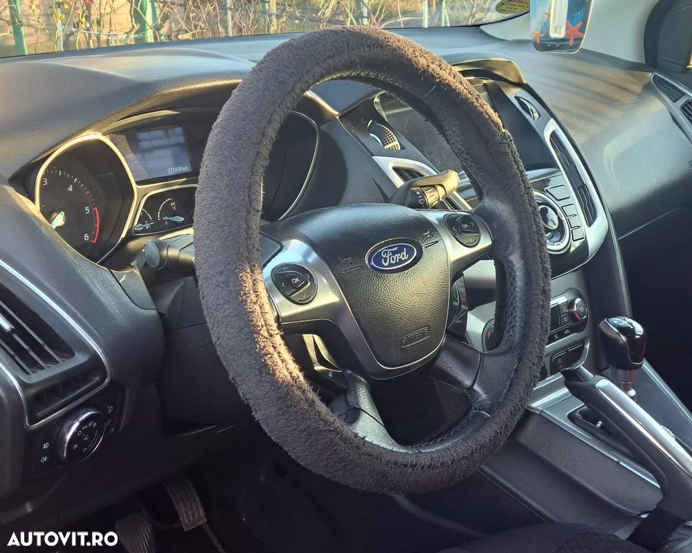 Ford Focus 1.6 TDCI DPF Titanium - 4