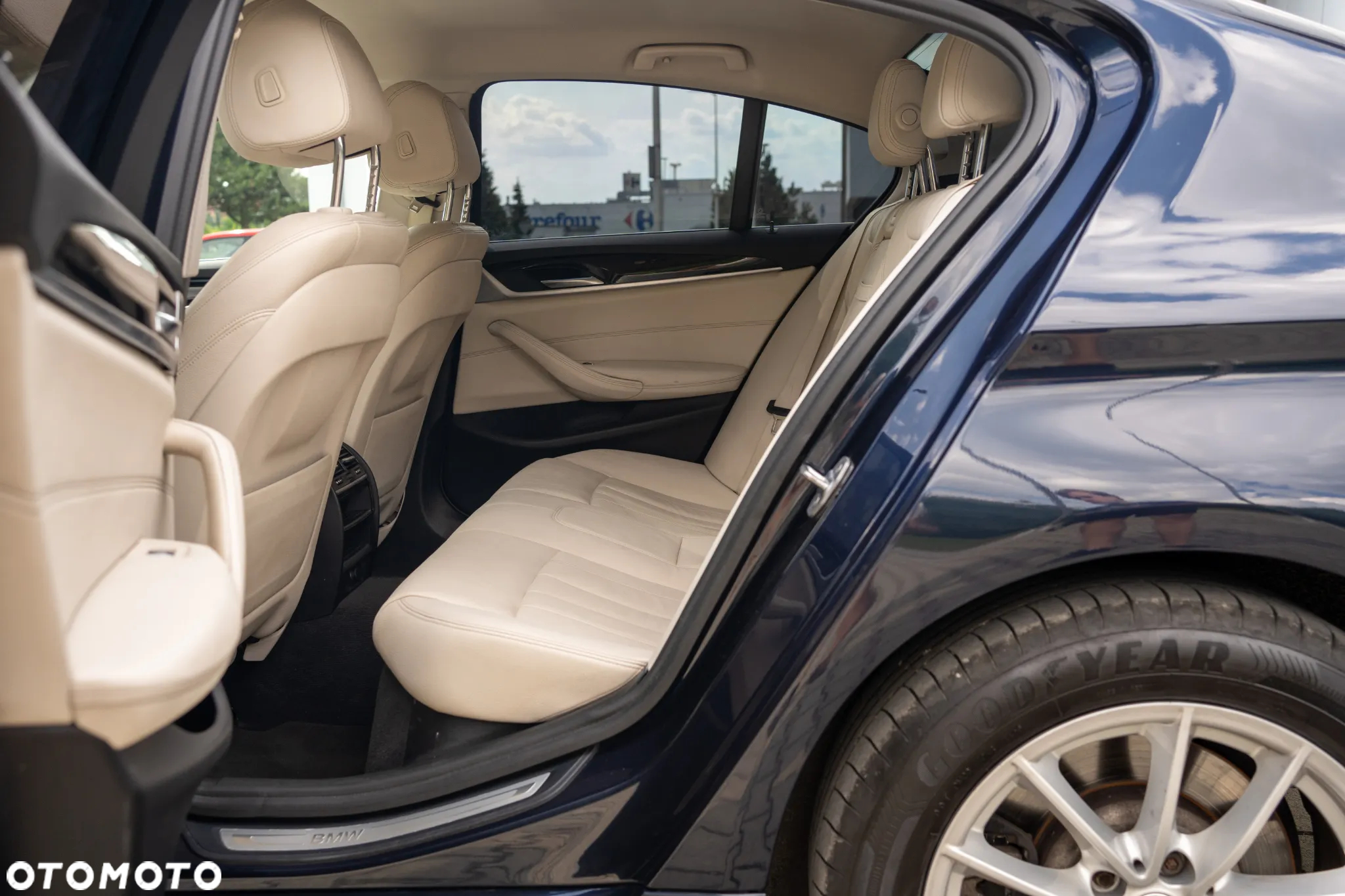 BMW Seria 5 520d Luxury Line - 24