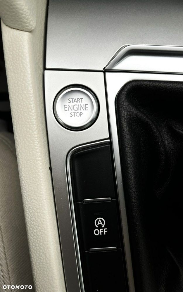 Volkswagen Passat - 28