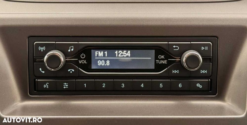 Ford TRANSIT CUSTOM - 23