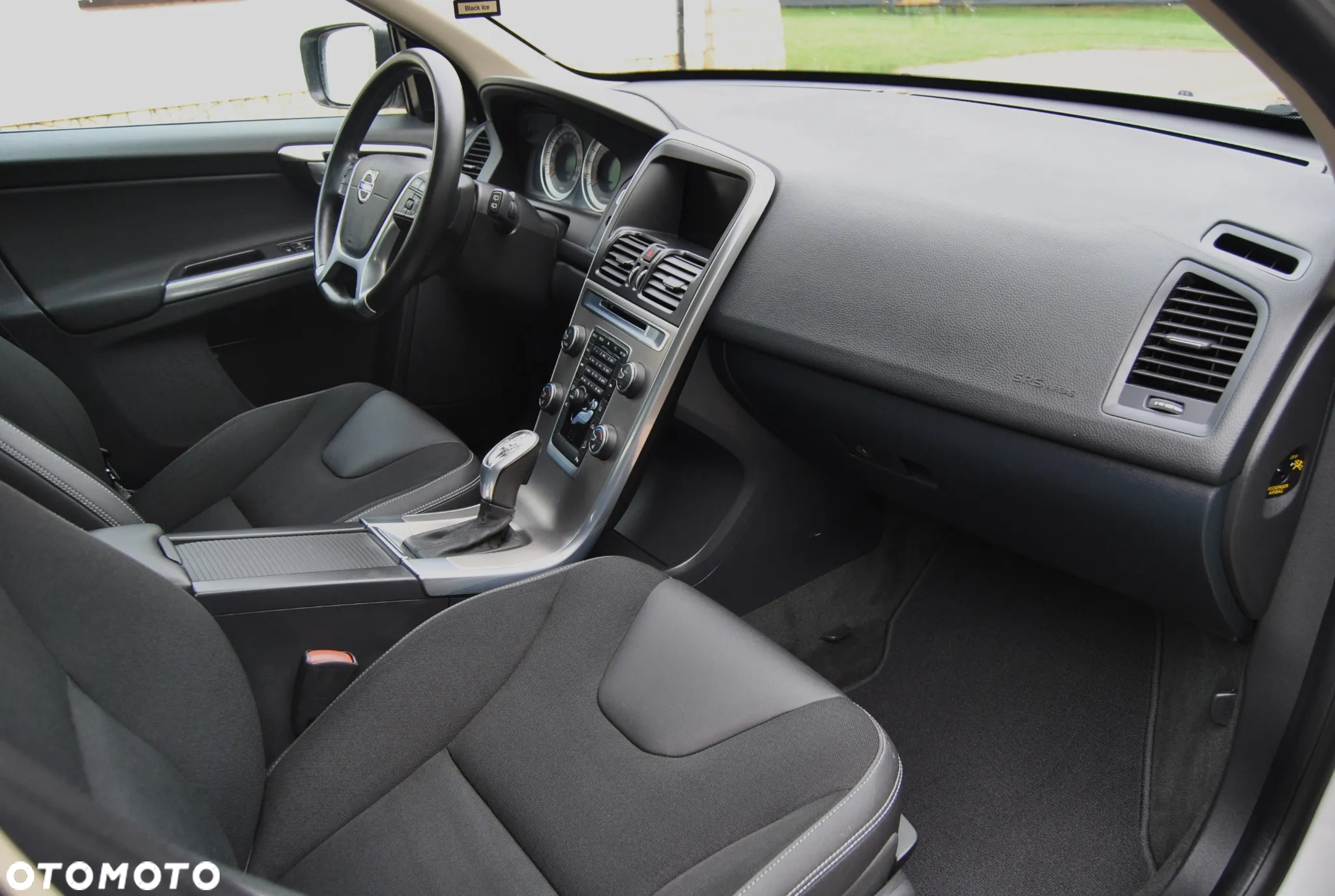 Volvo XC 60 D5 AWD Geartronic Momentum - 7