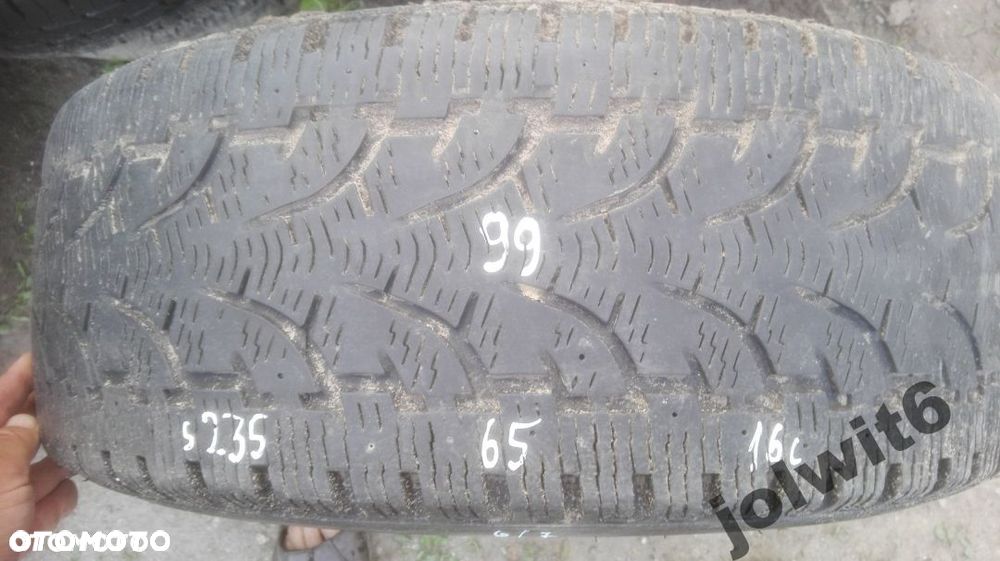 Pirelli 235/65/16c 115/113R nr 99