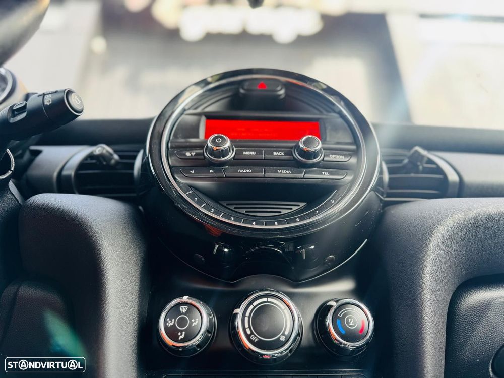 MINI 3 Portas One First - 19