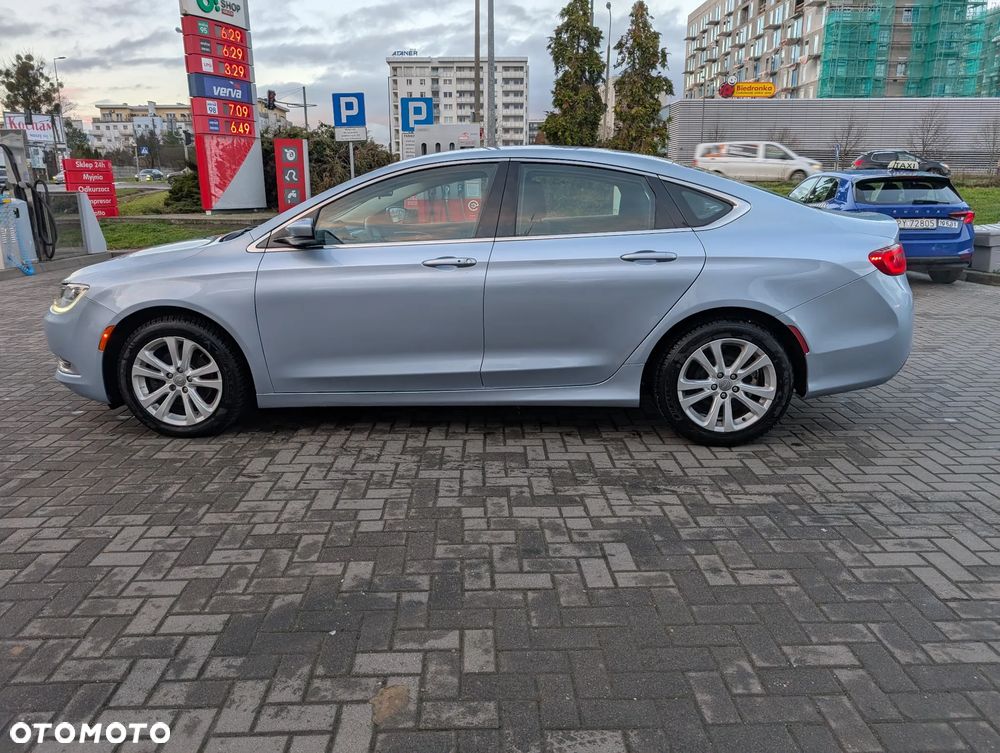 Chrysler 200 - 9