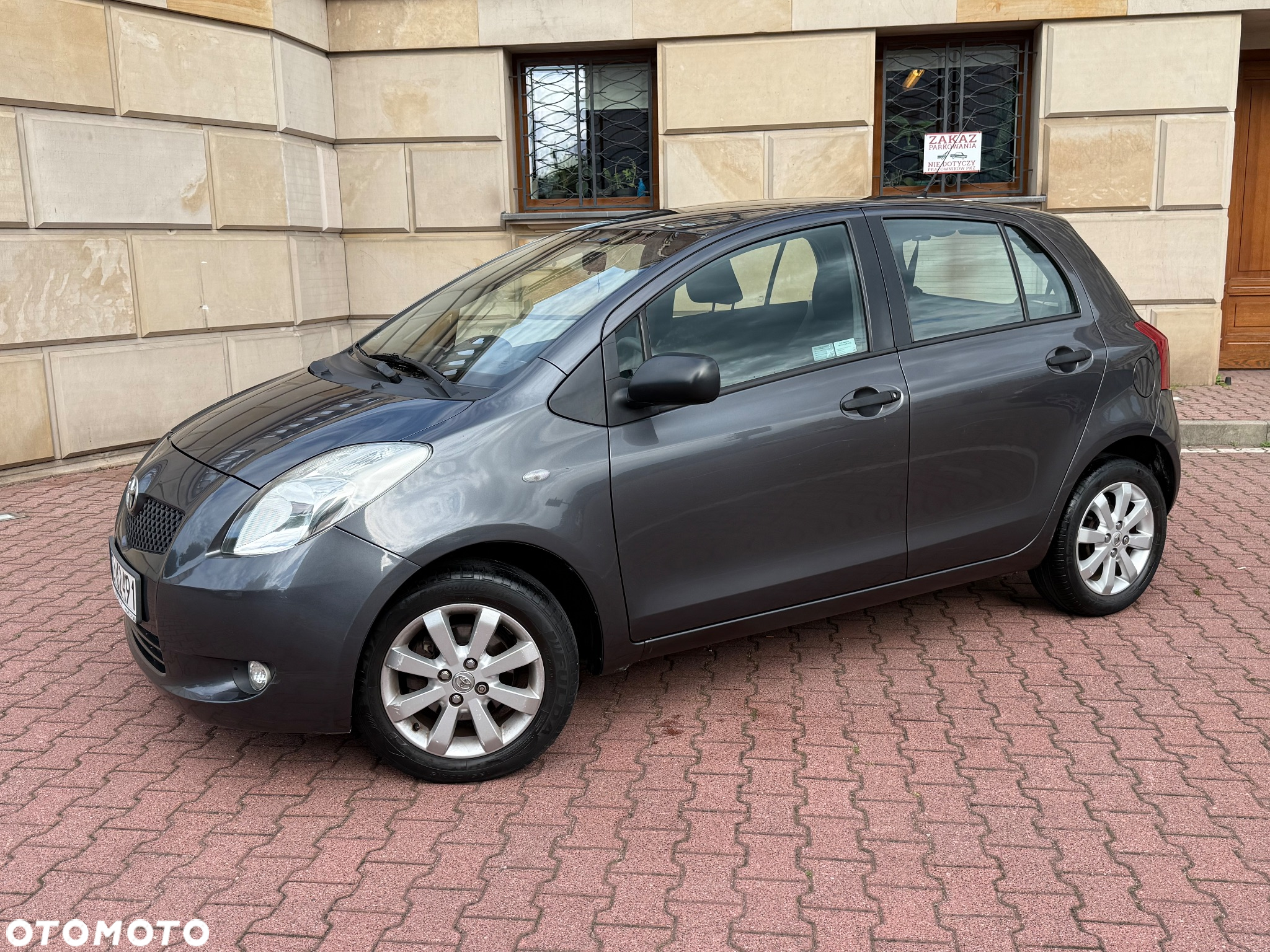 Toyota Yaris 1.3 Luna A/C - 3