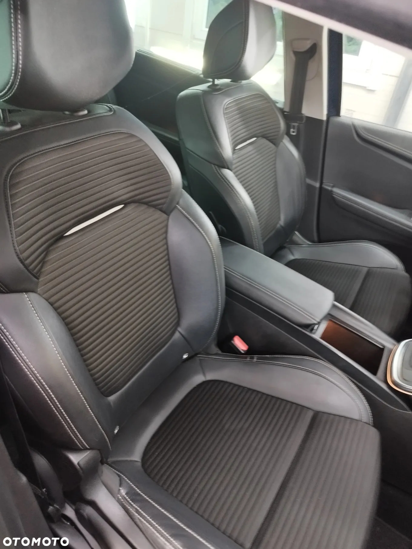 Renault Grand Scenic BLUE dCi 150 EDC BUSINESS EDITION - 24