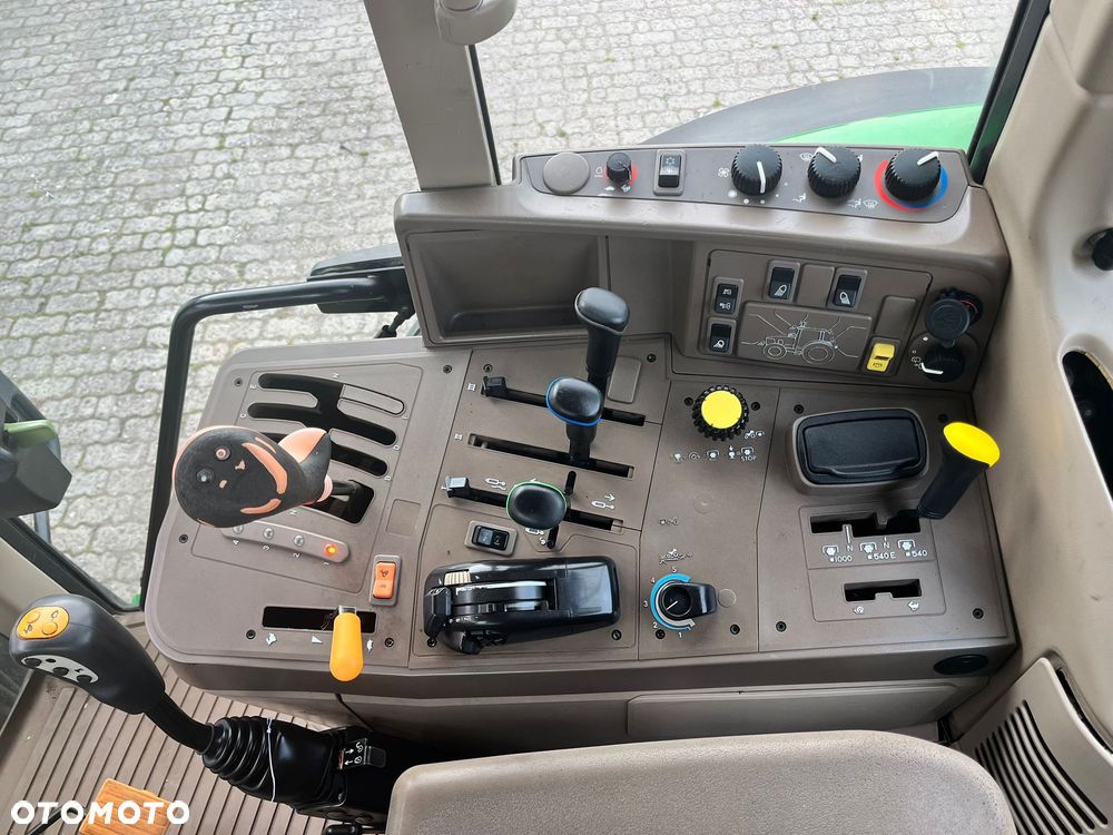 John Deere 6830 - 12