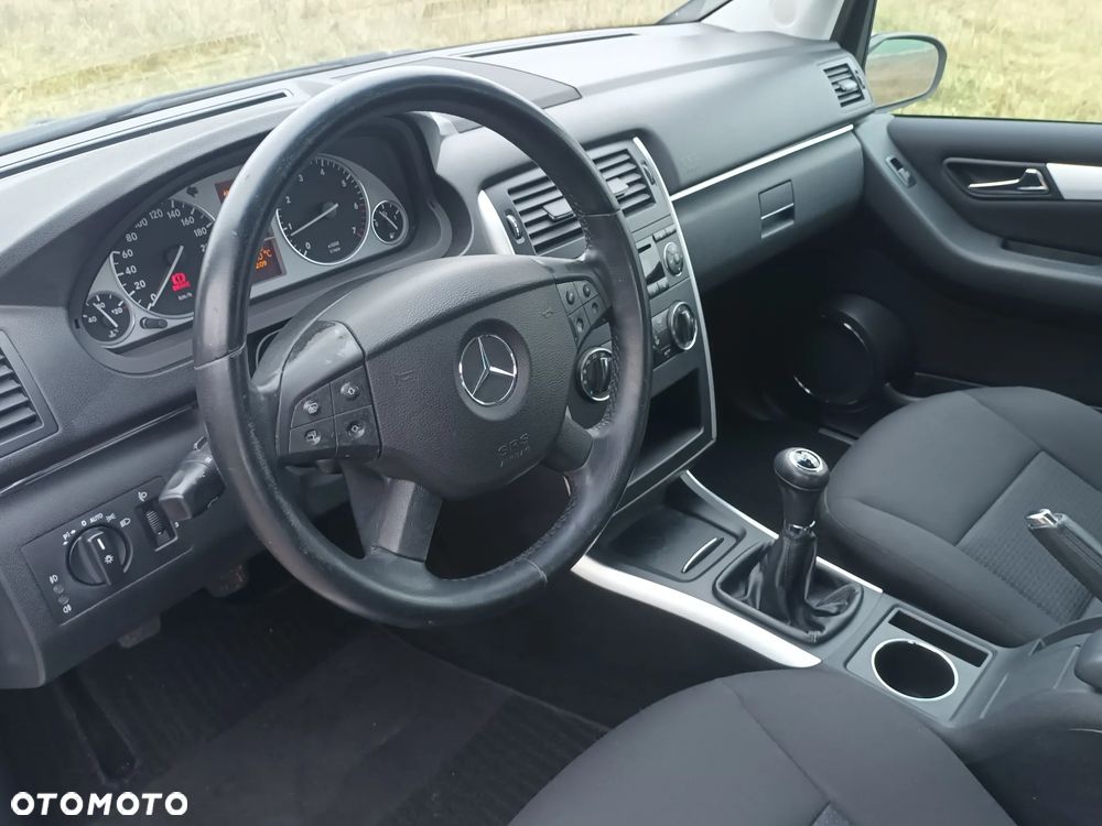 Mercedes-Benz Klasa B 170 Special Edition - 23