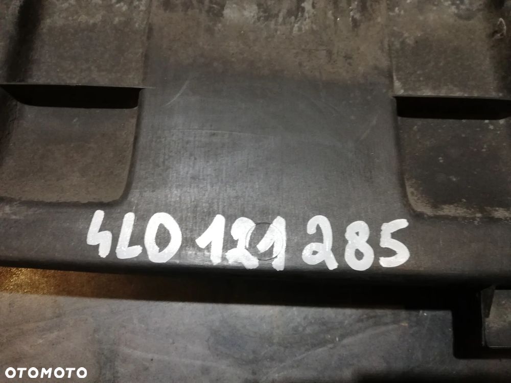 AUDI Q7 4L GÓRNA OSŁONA PASA PRZEDNIEGO 4L0807081 - 4