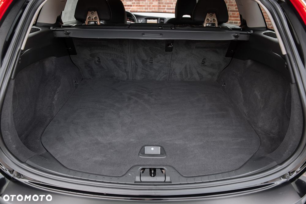 Volvo V60 D2 Kinetic - 28