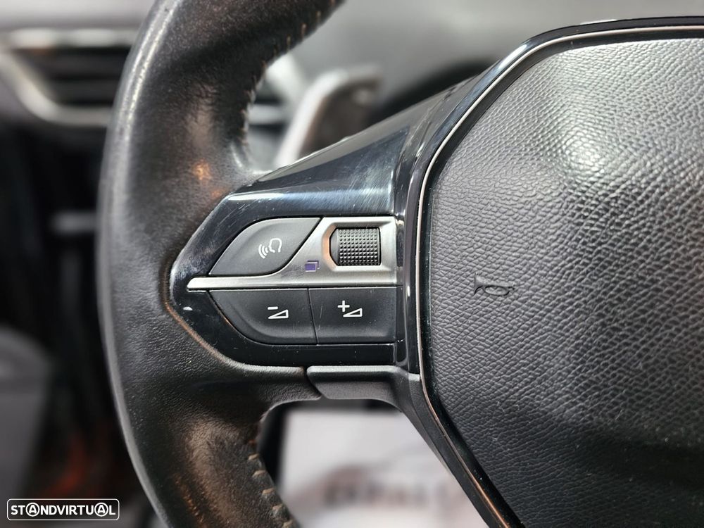 Peugeot 5008 1.5 BlueHDi Allure Pack EAT8 - 16