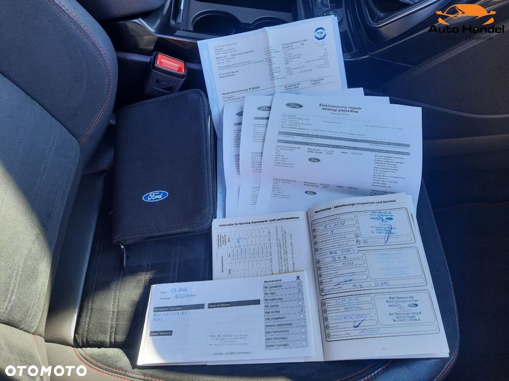 Ford Kuga 1.5 EcoBoost 2x4 ST-Line - 8