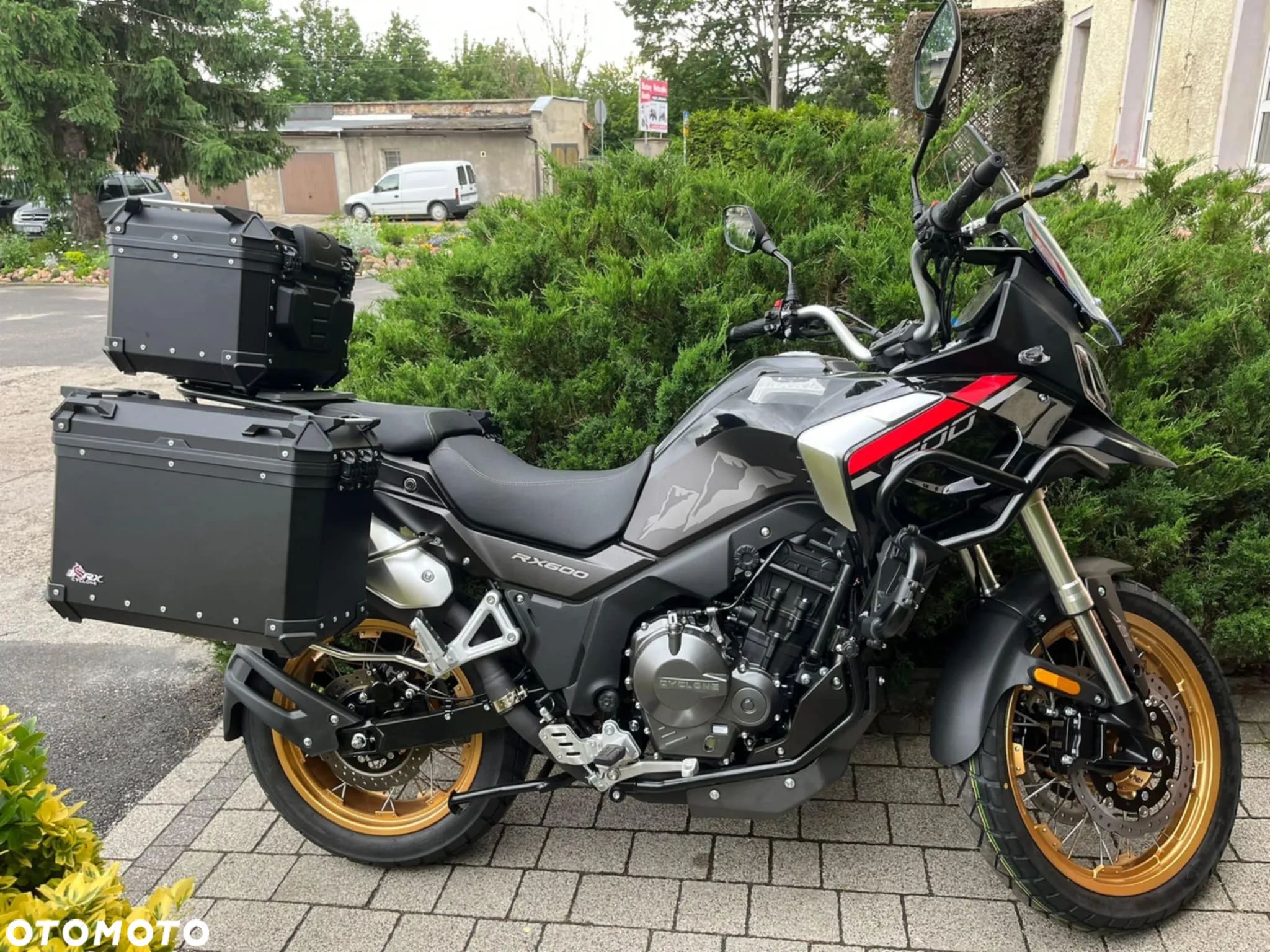 Junak RX600 - 1