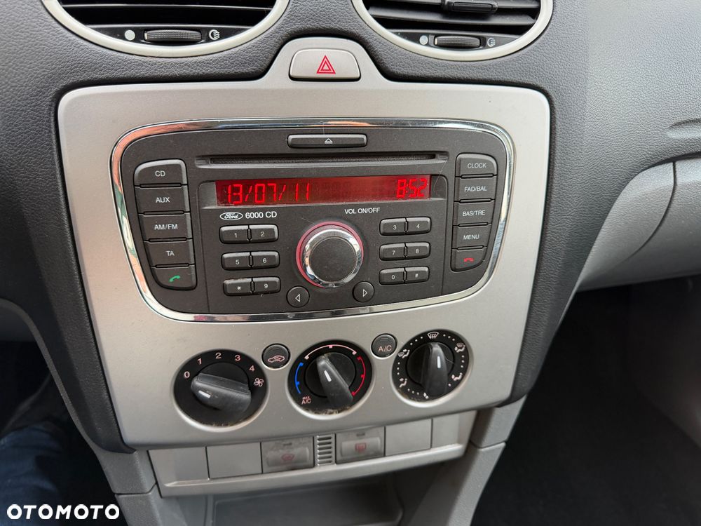 Ford Focus 1.6 16V Viva I - 15