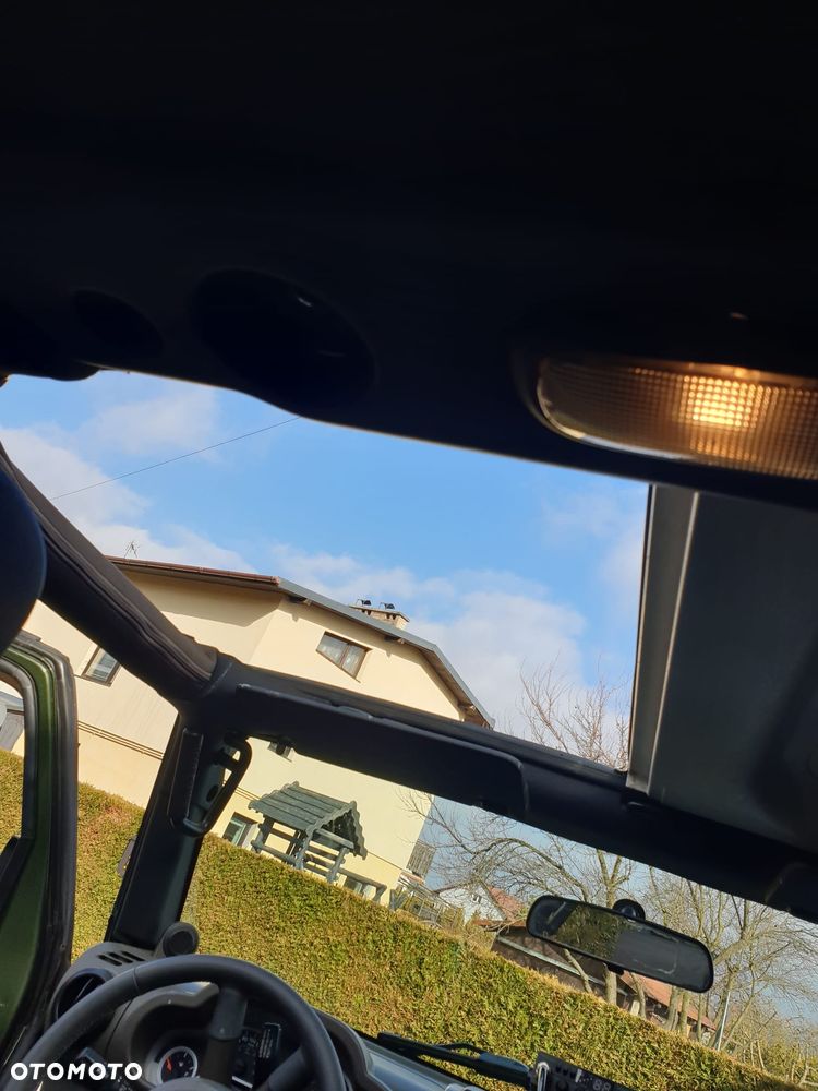 Jeep Wrangler Unlimited Hard-Top 3.8 Automatik Sahara - 11
