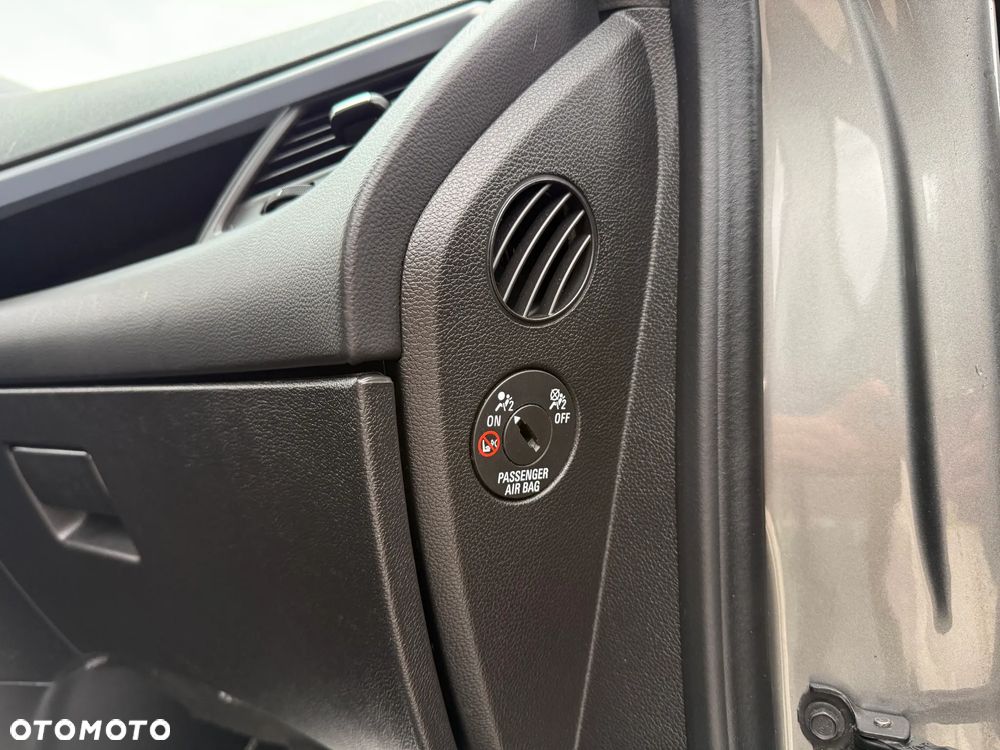 Opel Zafira 1.4 Turbo (ecoFLEX) Start/Stop Innovation - 27