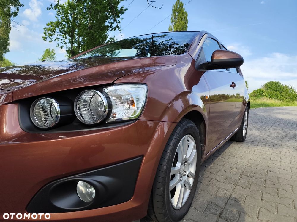 Chevrolet Aveo 1.6 LTZ - 14