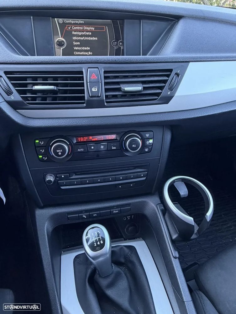 BMW X1 18 d sDrive - 9
