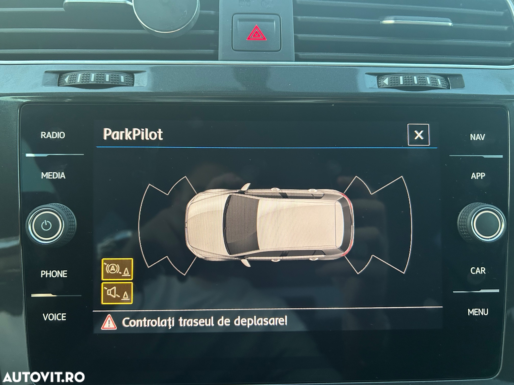 Volkswagen Golf e-Golf - 21