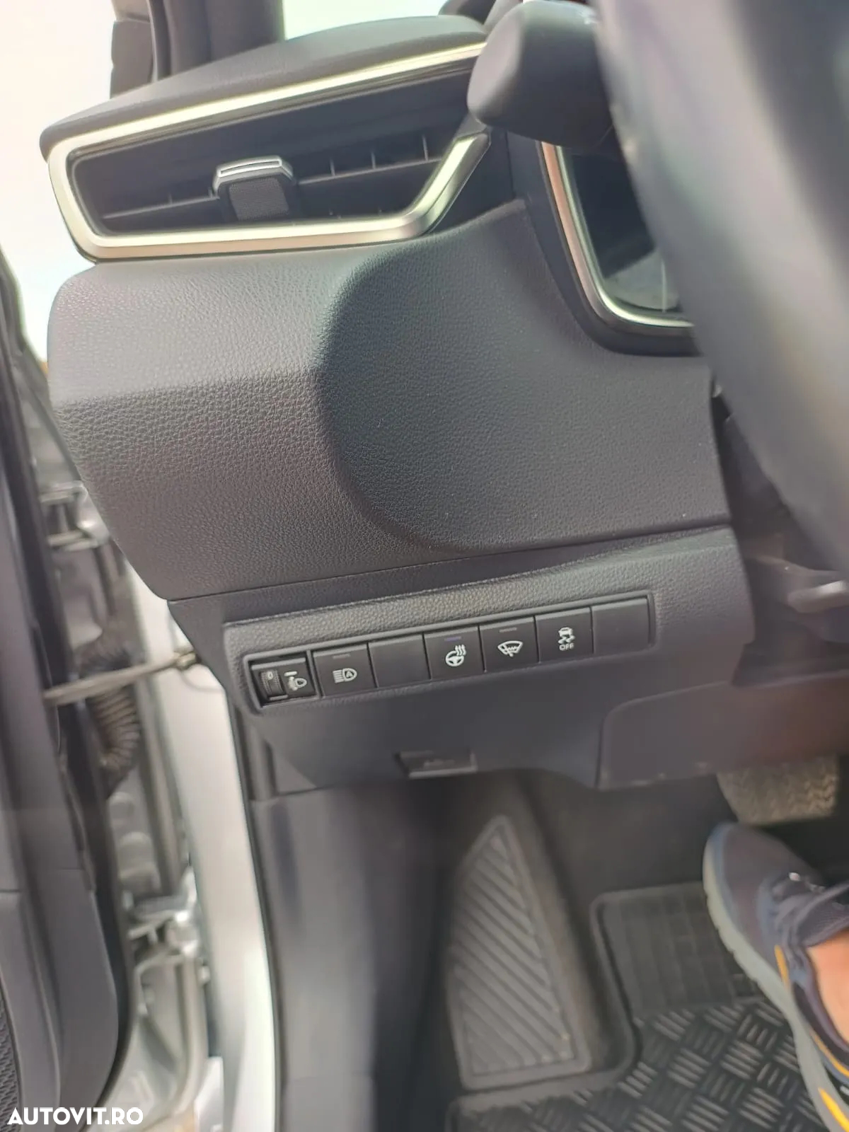 Suzuki Swace 1.8 E-CVT HEV Passion - 8