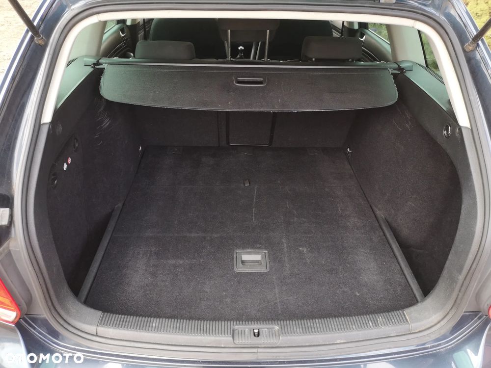 Volkswagen Golf 1.6 TDI DPF BlueMotion Technology Comfortline - 17