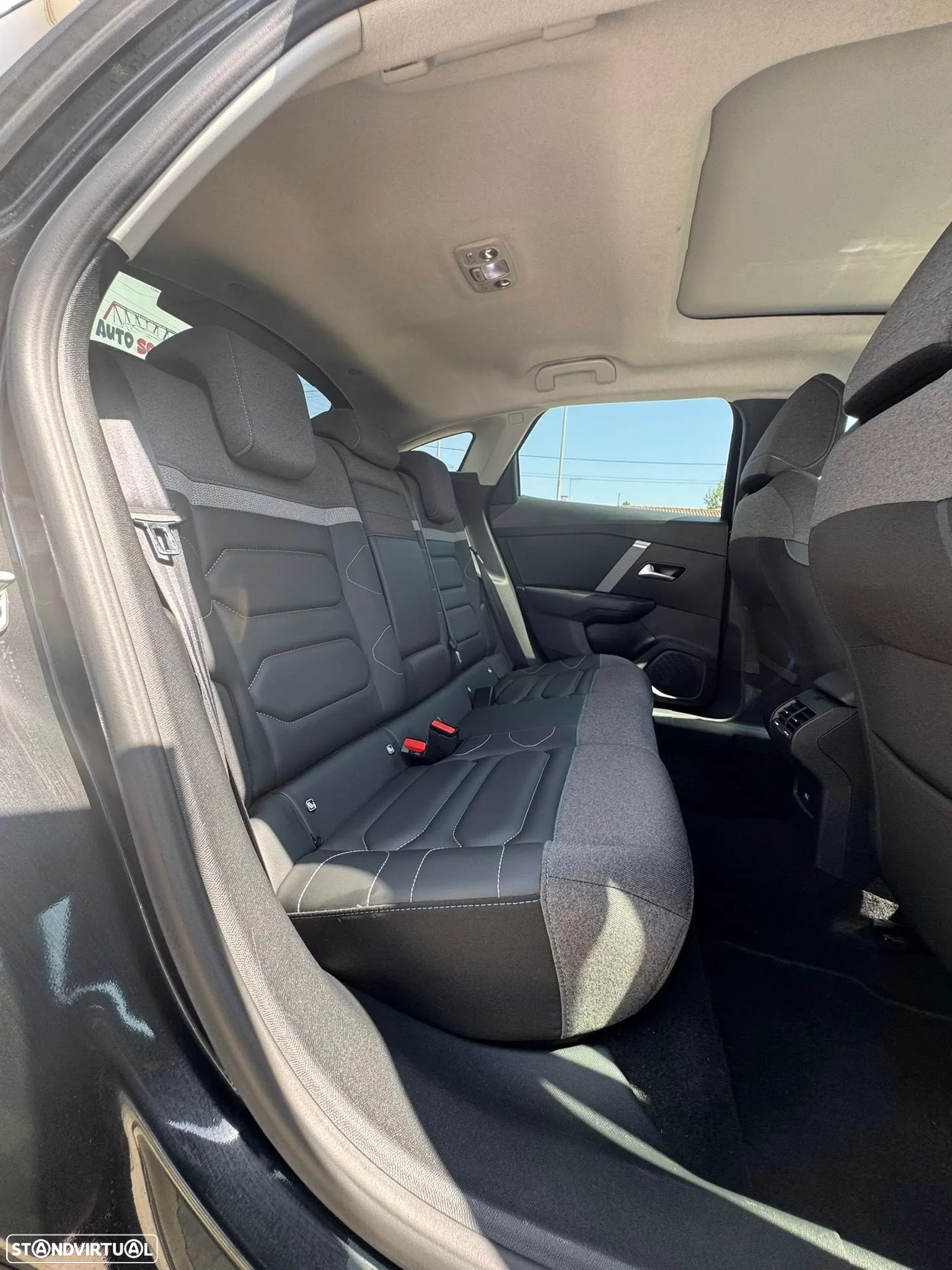 Citroën C4 1.2 PureTech Shine - 10