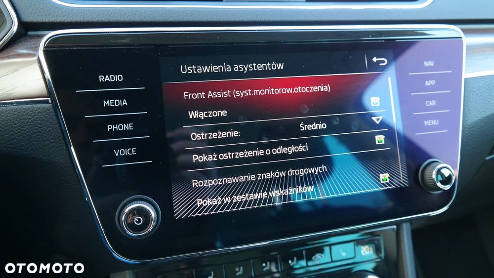 Skoda Superb 2.0 TDI SCR 4x4 Scout DSG - 30