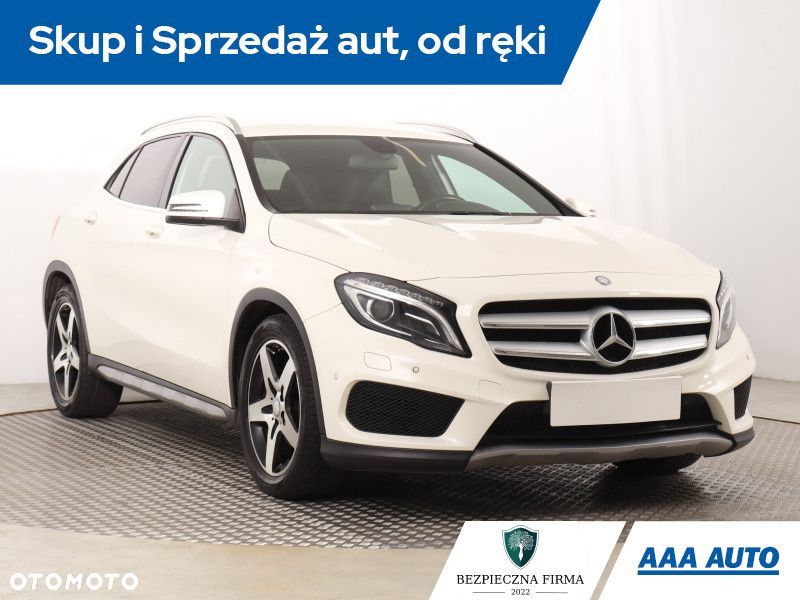 Mercedes-Benz GLA - 3