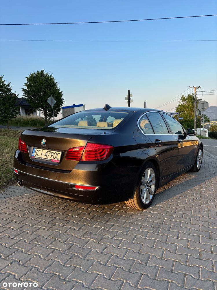 BMW Seria 5 530d xDrive Luxury Line - 4