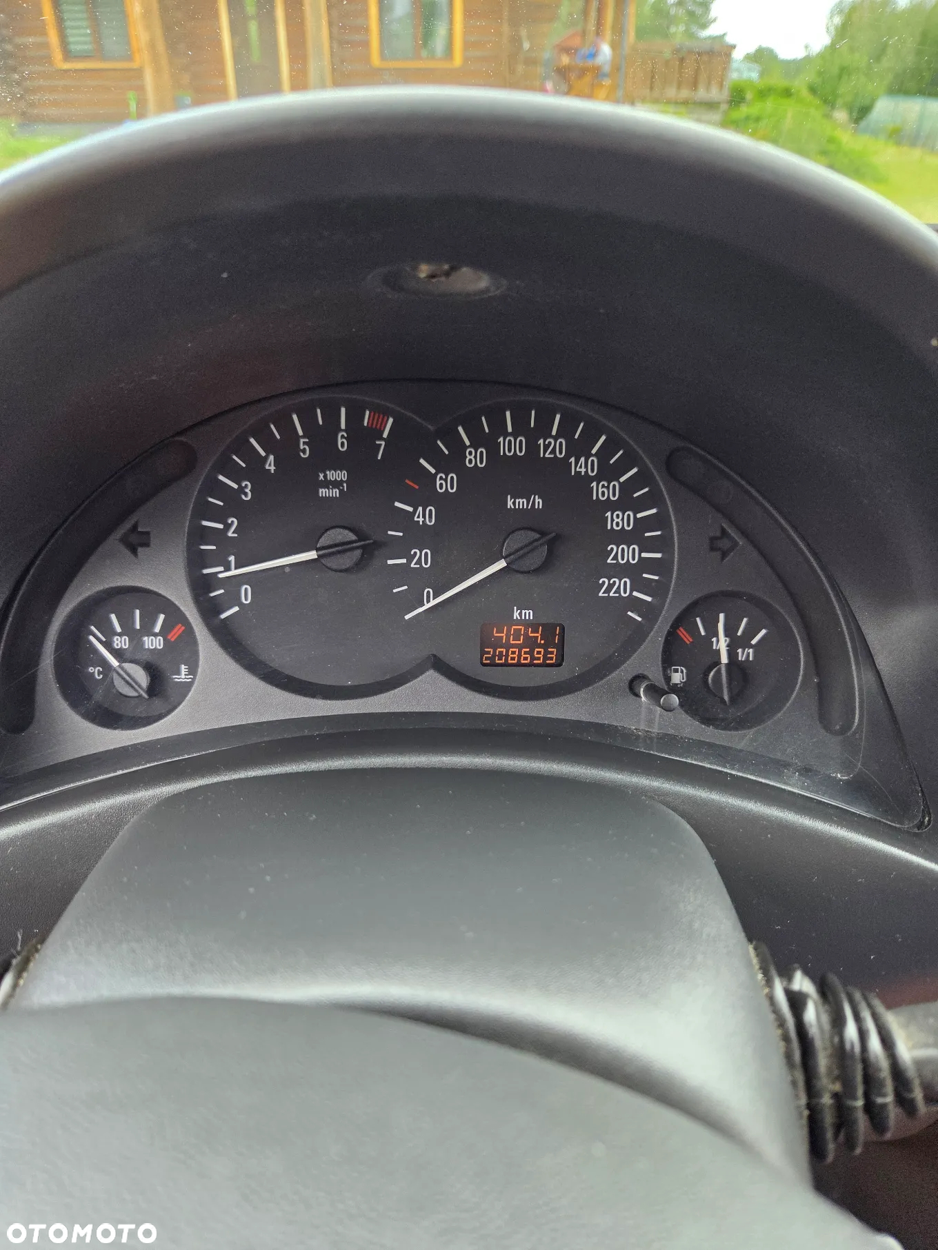 Opel Corsa 1.2 16V - 16