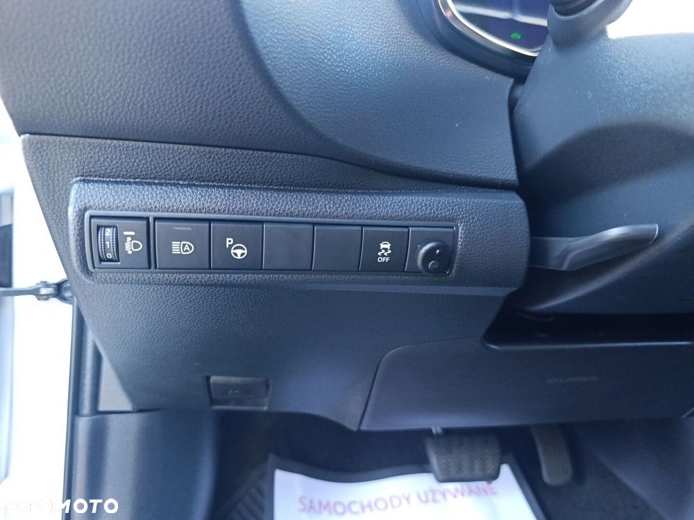 Toyota Corolla 1.8 Hybrid Comfort - 29